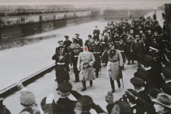 Reprint - Hitler's visit to Wilhelmshaven